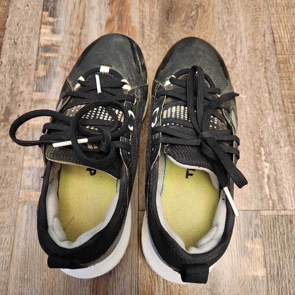 Adidas Softball Cleats - Picture 7 of 8